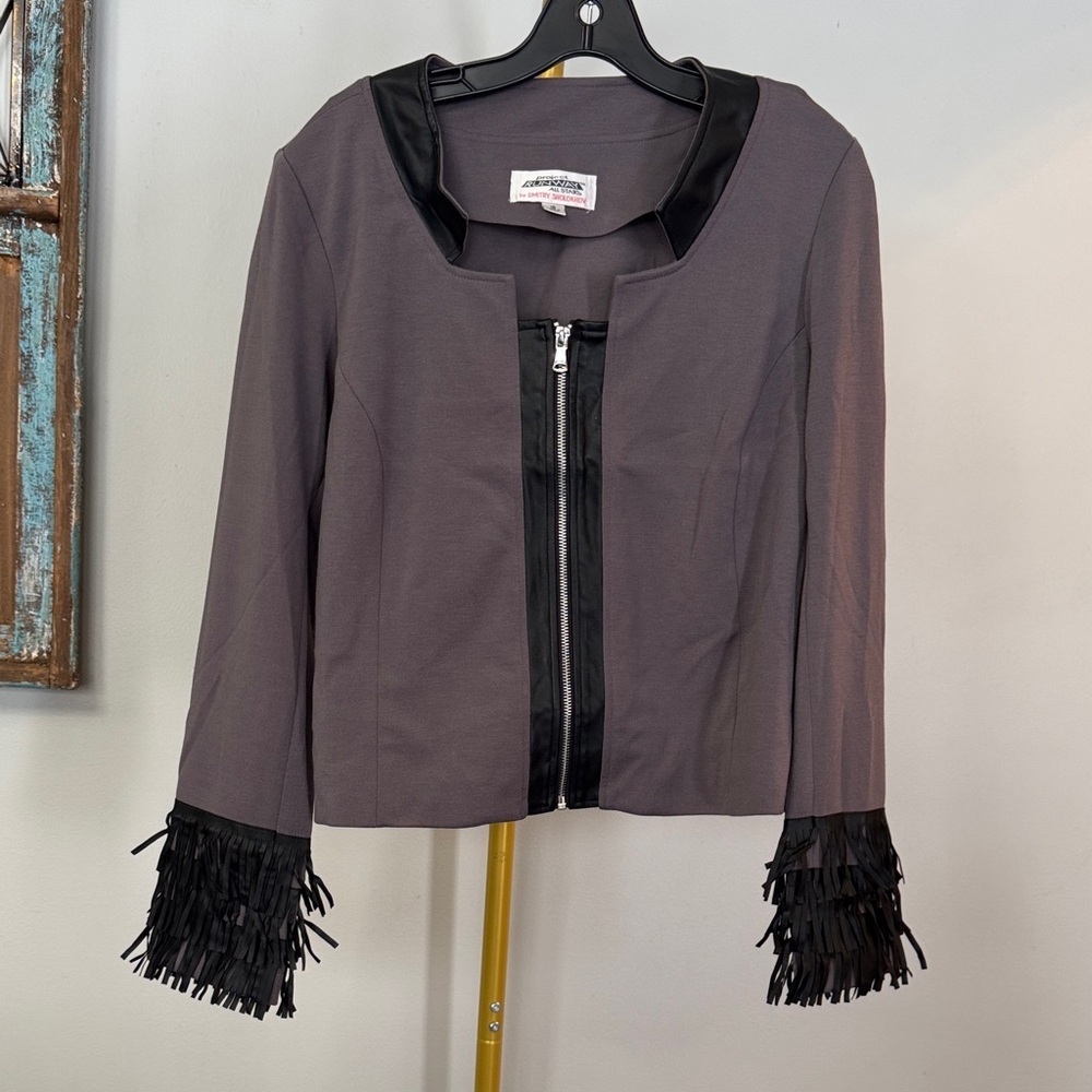 Project RUNWAY deep purple zip up Blazer with Black faux leather Accents 16